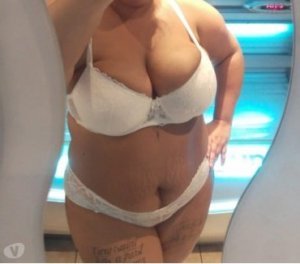 Tricia adult dating in Laconia, NH
